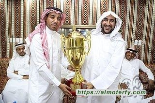 نادي التاج بالمطيرفي يزور سماحة العلامة السيد ابو عدنان بعد تحقيقة بطولة فريق الجزيرة 