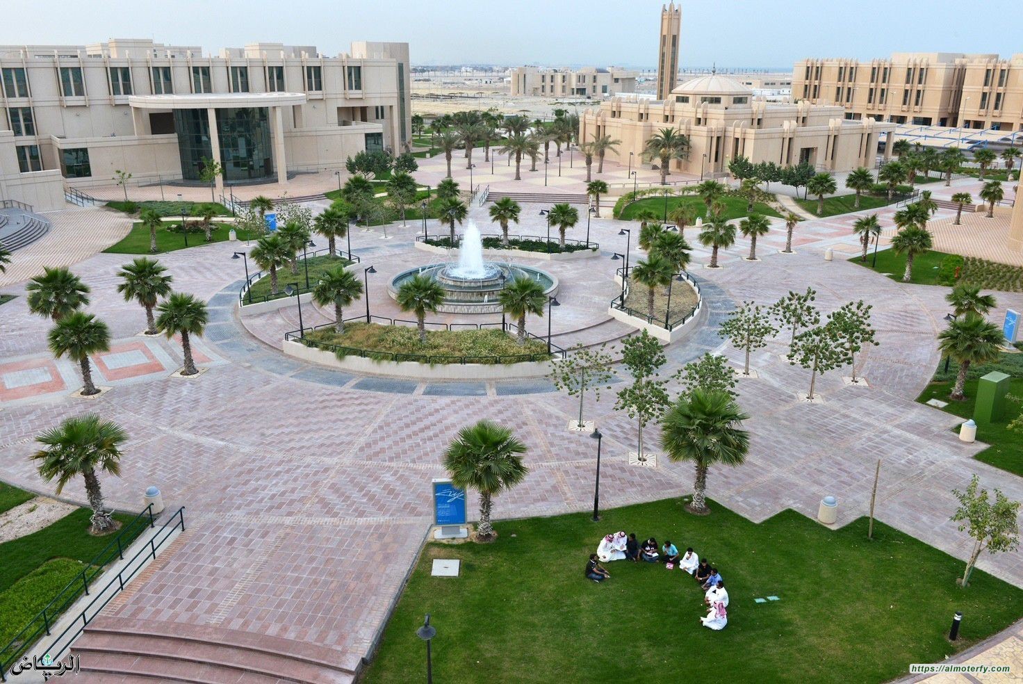 جامعة الإمام عبد الرحمن بن فيصل تطلق مشروع الحديقة المركزية على مساحة 15 ألف متر مربع السعودية الخضراء .. مبادرة تاريخية ملهمة لتحقيق المستقبل الأخضر العالمي