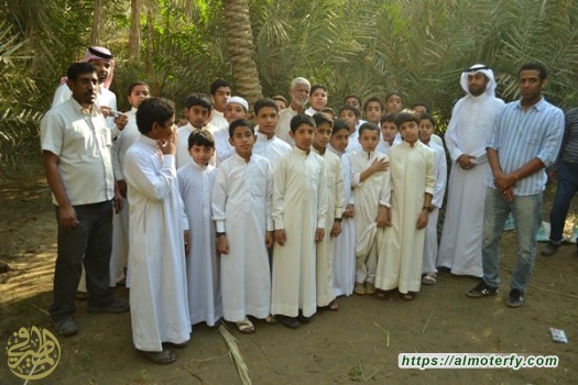 مديرية الزراعة بالأحساء تقيم جولة ميدانية لطلاب مدرسة معاذ بن جبل 