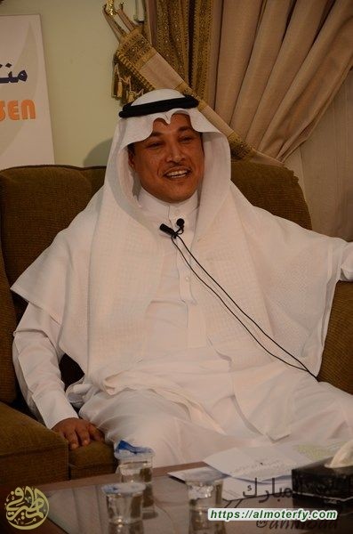 منتدى بو خمسين :الدكتور العايد الجامعة العربية المفتوحة من أفضل الجامعات في المملكة