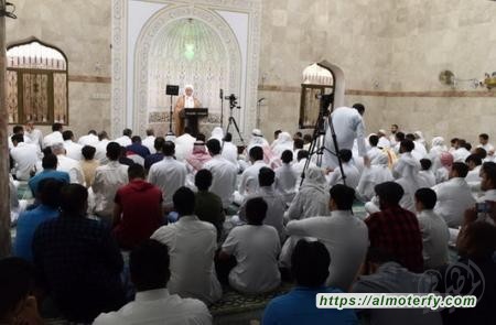 الشيخ اليوسف يدعو إلى الاعتدال والتوازن في كل أمور الحياة