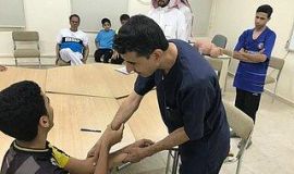 نادي حي الطرف المتوسطة يقيم دورة الاسعافات الاولية لاصابات الملاعب