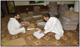 لجنة إفطار صائم تنتهي من إعداد الكرتون الخاص بالإفطار