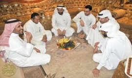 إدارة جمعية البر بالمطيرفي تزور العضو موسى العبدالله للإطمئنان على صحته