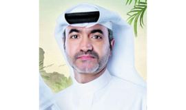 شاعر القضايا الصغيرة والنشوة والأرق الخفيف.