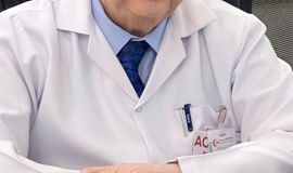 *د.يوسف النمراوي استشاري الباطنية ..في حديث عن:*    *مرض السكري وصيام رمضان.. المشكلة والحل*